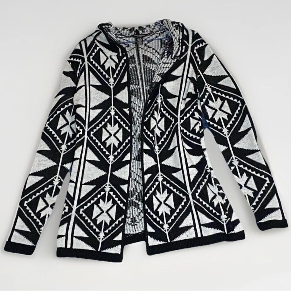 Streetwearβ Society Womenβs Sz L Hooded Cardigan Sweater Black & White Aztec